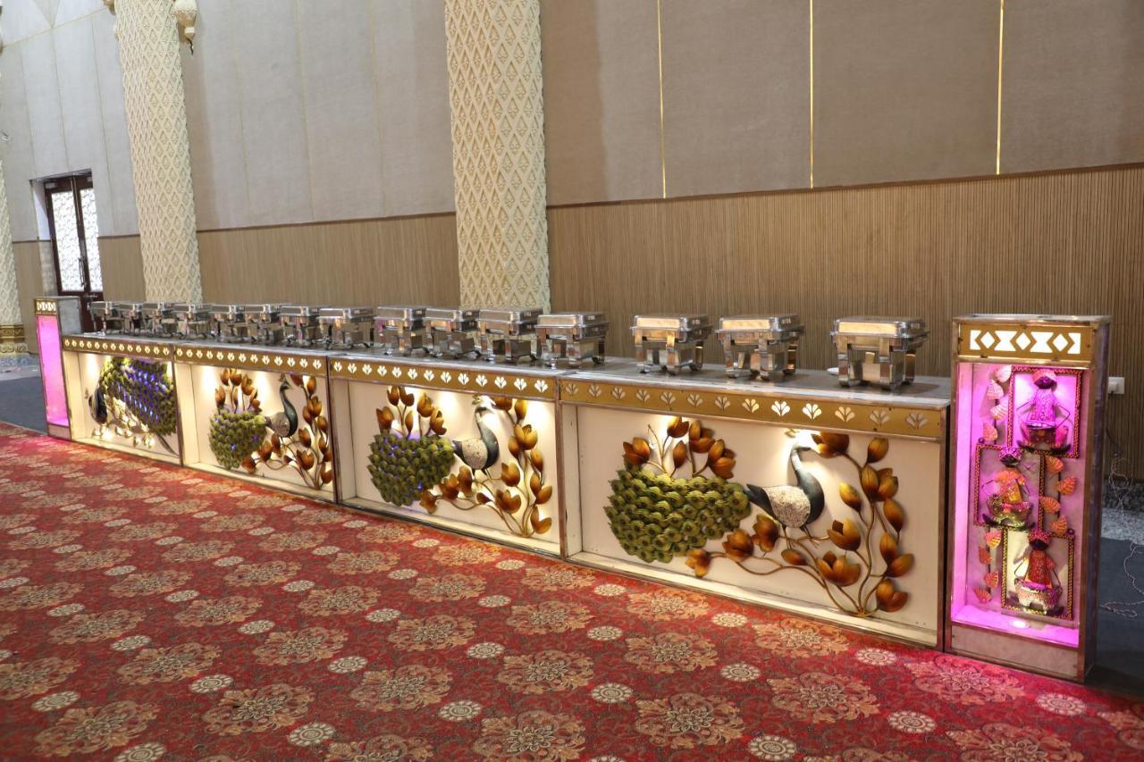 Gadiraju Palace Convention Centre & Hotel Visakhapatnam Zewnętrze zdjęcie